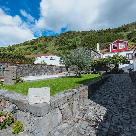Casa Do Brasao Apartment Lajes do Pico Bagian luar foto