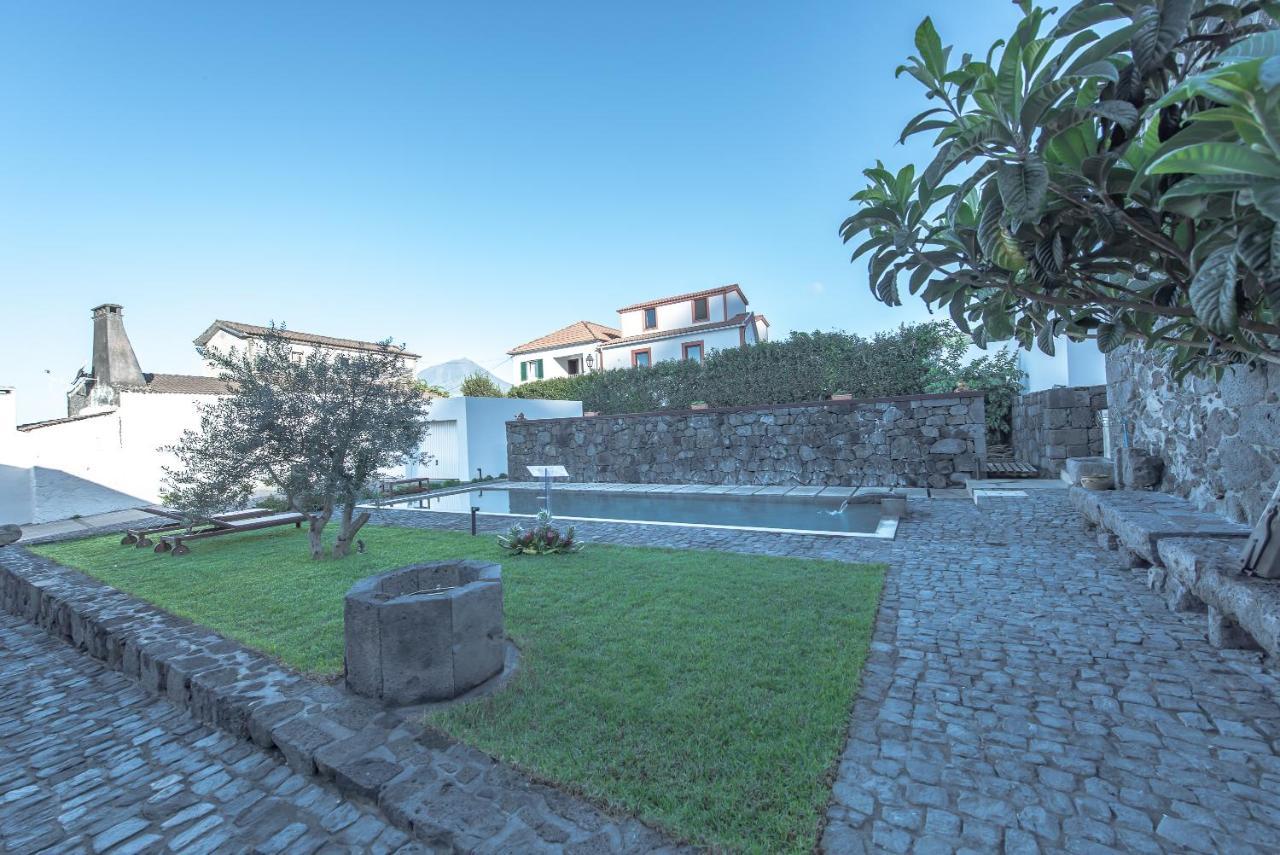 Casa Do Brasao Apartment Lajes do Pico Bagian luar foto