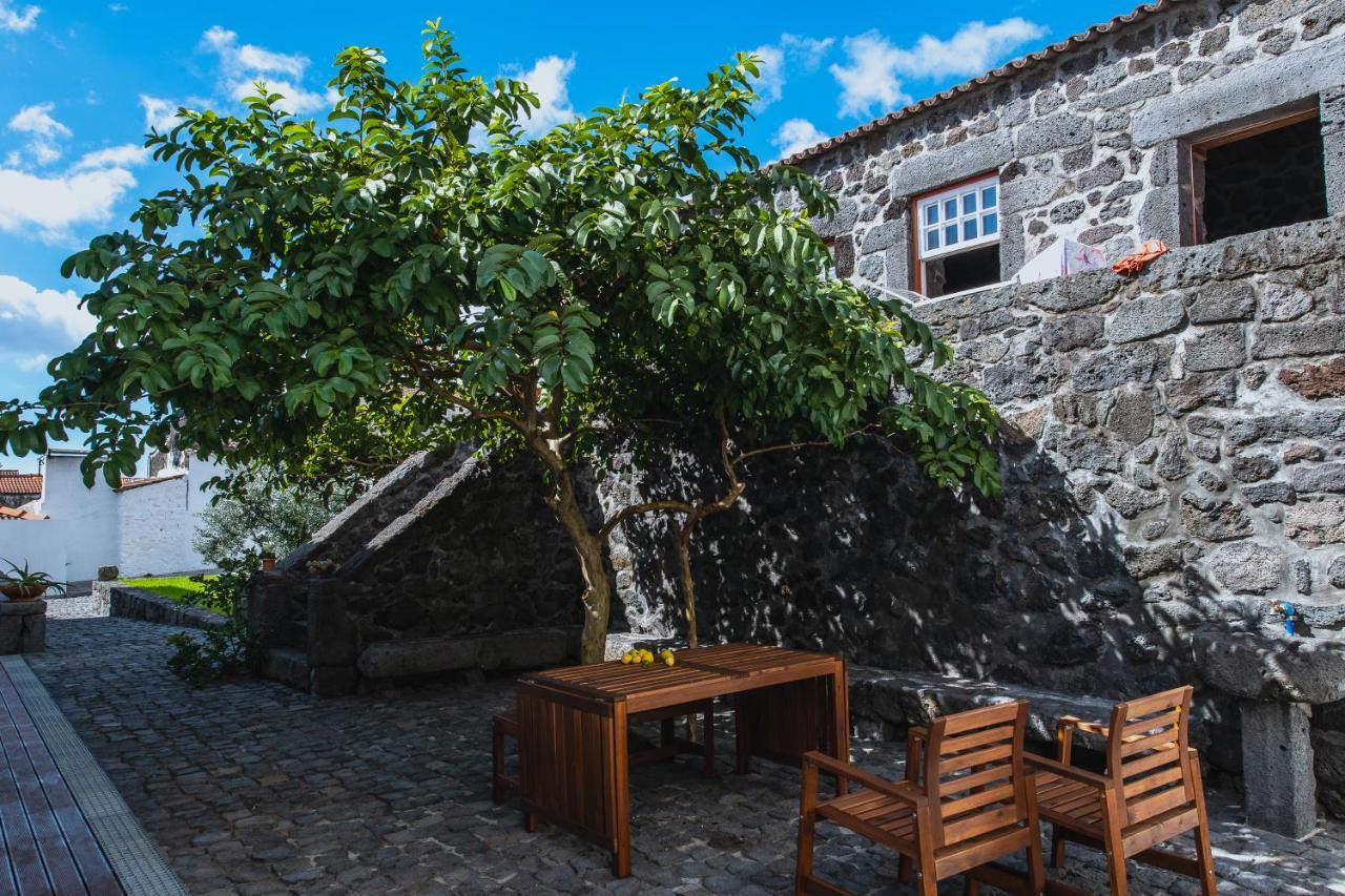 Casa Do Brasao Apartment Lajes do Pico Bagian luar foto