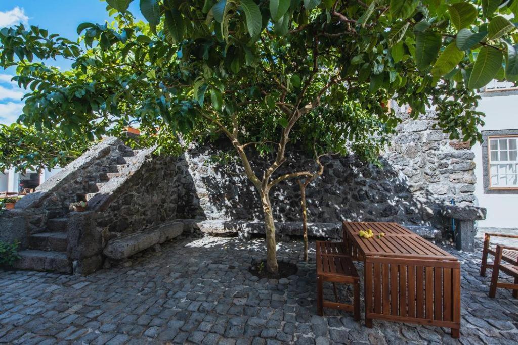 Casa Do Brasao Apartment Lajes do Pico Bagian luar foto